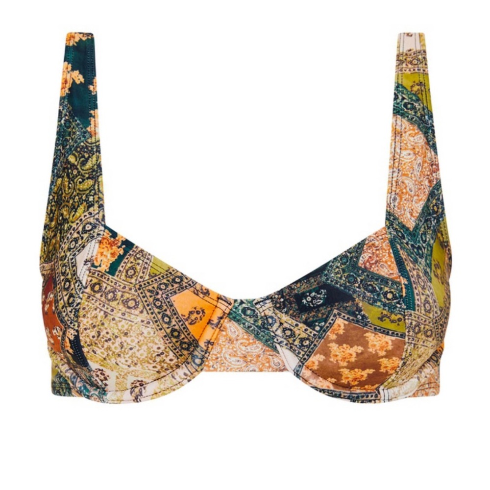 NWT kulani kinis bikini top